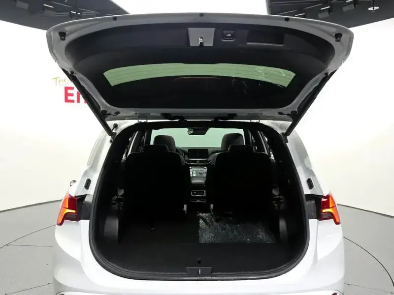 2023 Hyundai Santa Fe с пробегом 30 646 км