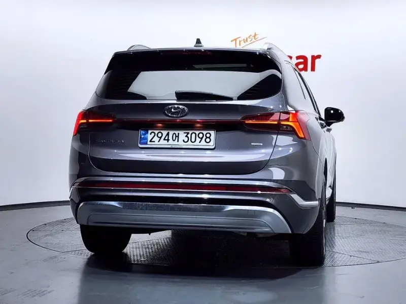 2021 Hyundai Santa Fe с пробегом 124 515 км