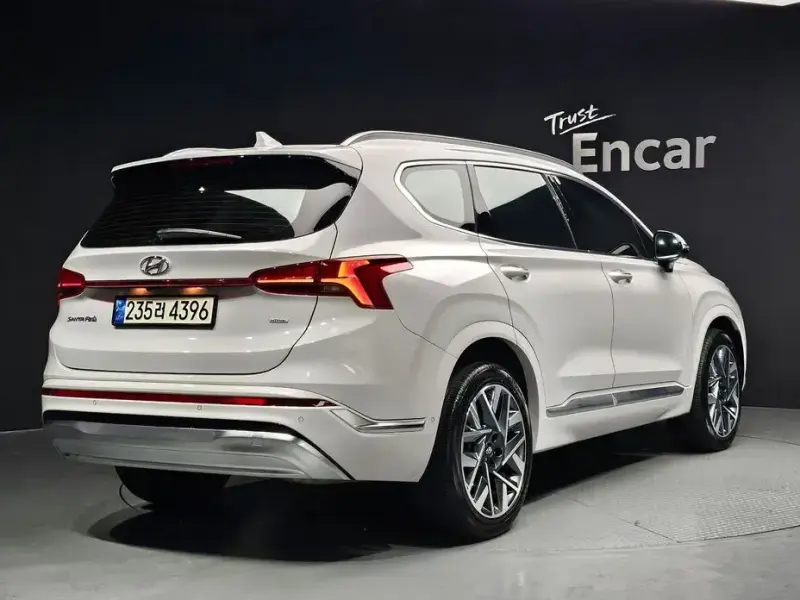 2021 Hyundai Santa Fe с пробегом 19 108 км