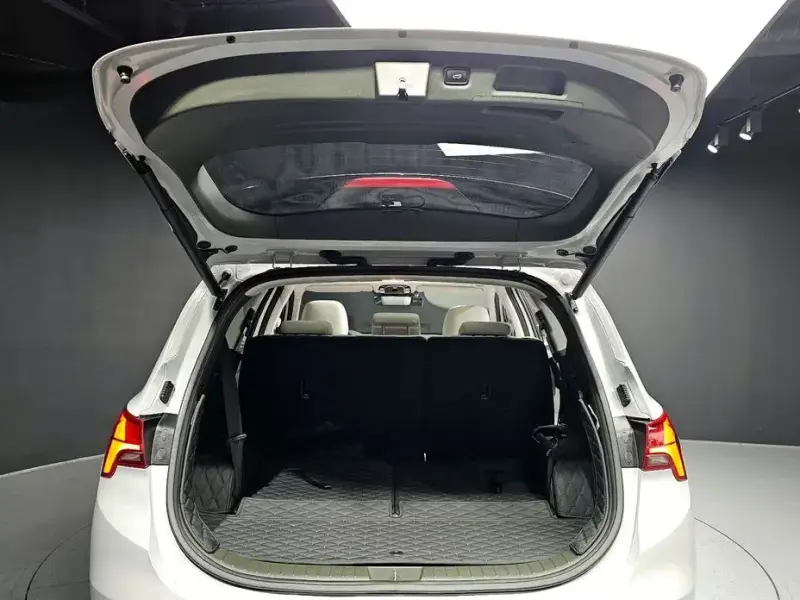 2021 Hyundai Santa Fe с пробегом 19 108 км