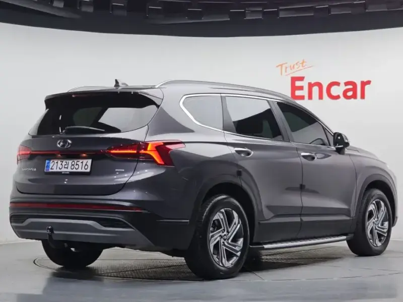 2023 Hyundai Santa Fe с пробегом 23 885 км