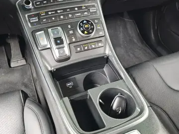 2023 Hyundai Santa Fe с пробегом 23 885 км