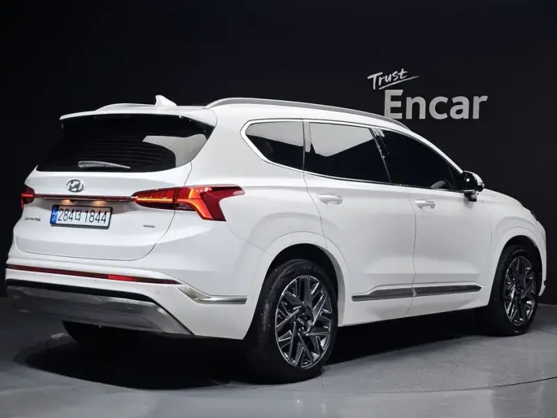 2021 Hyundai Santa Fe с пробегом 77 745 км