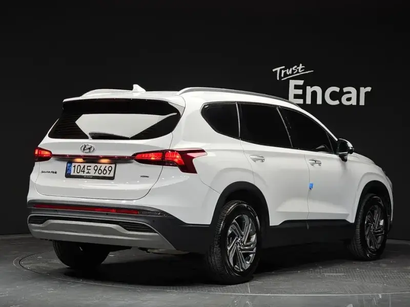 2021 Hyundai Santa Fe с пробегом 31 933 км