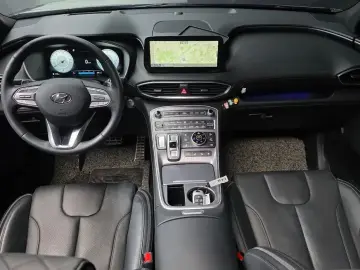 2023 Hyundai Santa Fe с пробегом 18 165 км