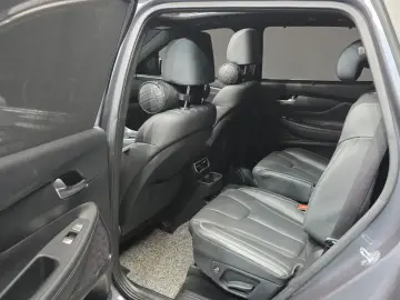 2023 Hyundai Santa Fe с пробегом 18 165 км