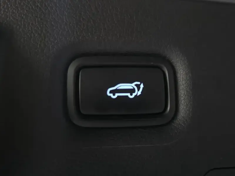 2023 Hyundai Santa Fe с пробегом 18 165 км