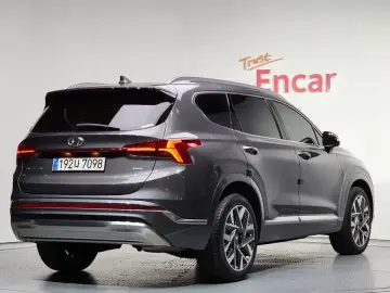 2023 Hyundai Santa Fe с пробегом 19 541 км