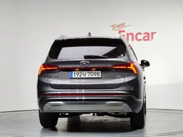 2023 Hyundai Santa Fe с пробегом 19 541 км