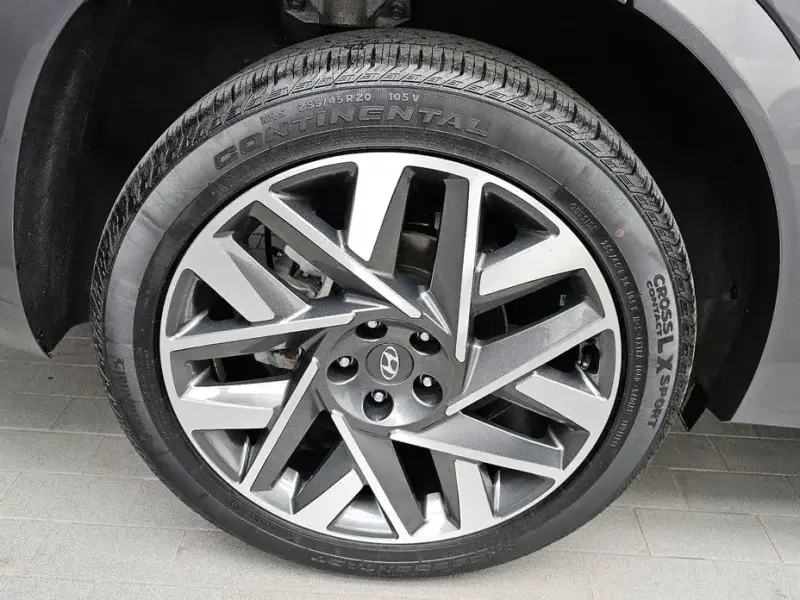 2023 Hyundai Santa Fe с пробегом 19 541 км