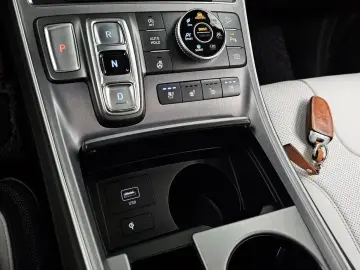 2023 Hyundai Santa Fe с пробегом 19 541 км