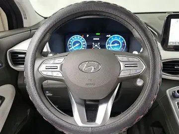 2023 Hyundai Santa Fe с пробегом 19 541 км
