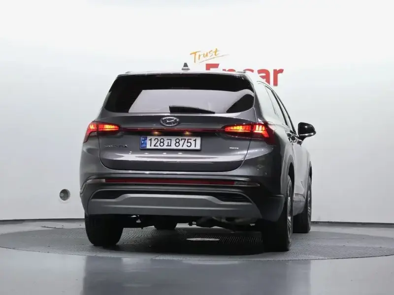 2023 Hyundai Santa Fe с пробегом 93 719 км