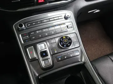2023 Hyundai Santa Fe с пробегом 93 719 км
