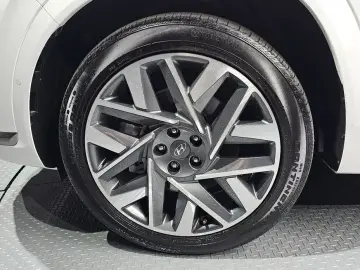 2022 Hyundai Santa Fe с пробегом 25 392 км