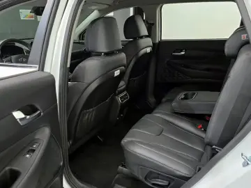 2023 Hyundai Santa Fe с пробегом 23 131 км