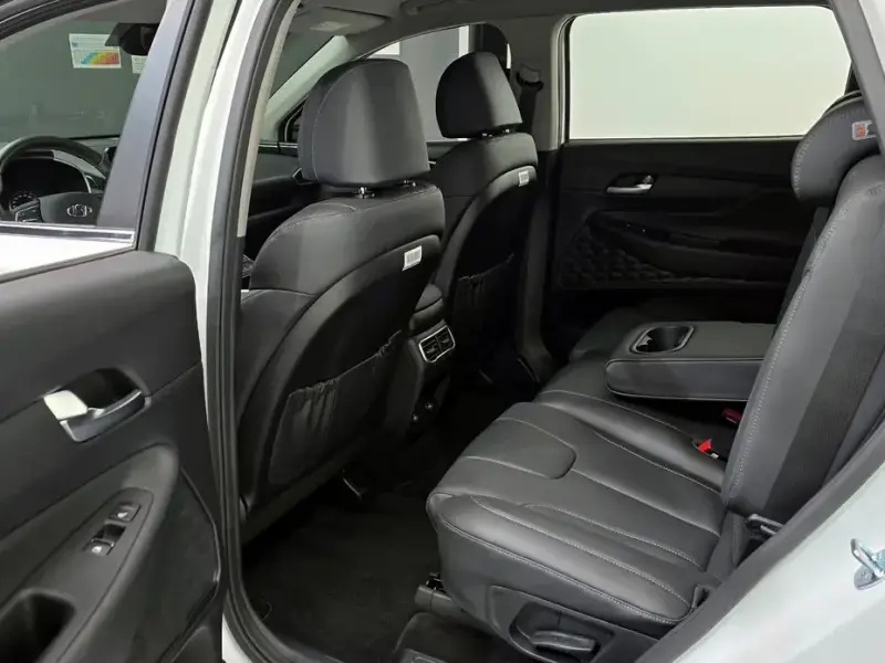 2023 Hyundai Santa Fe с пробегом 23 131 км