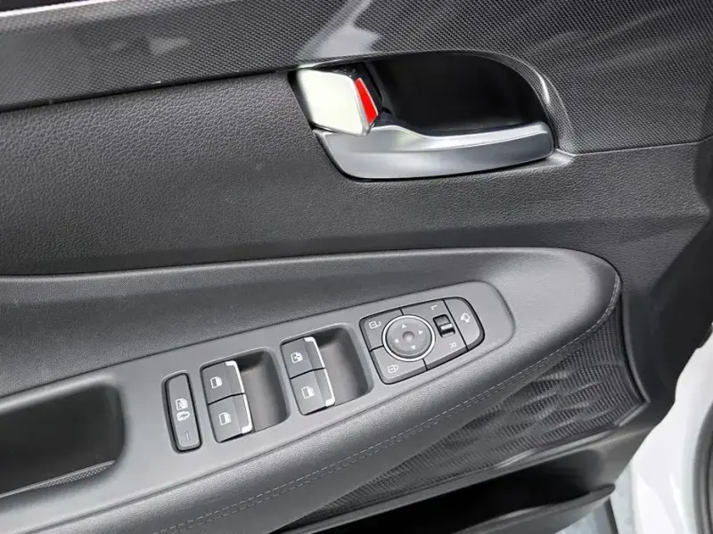 2023 Hyundai Santa Fe с пробегом 23 131 км