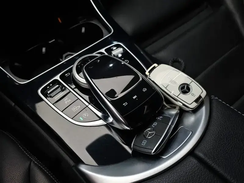2020 Mercedes-Benz C-Класс с пробегом 91 998 км