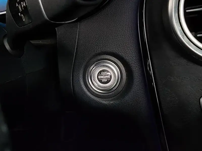 2021 Mercedes-Benz C-Класс с пробегом 27 590 км