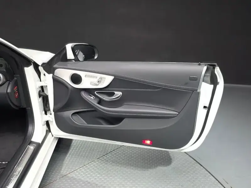2023 Mercedes-Benz C-Класс с пробегом 19 820 км