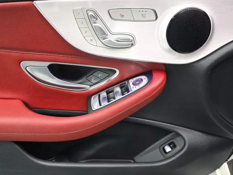 2021 Mercedes-Benz C-Класс с пробегом 20 760 км