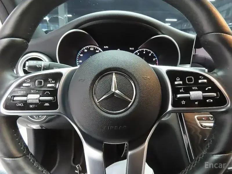 2021 Mercedes-Benz C-Класс с пробегом 18 107 км