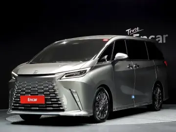 2024 Lexus LM с пробегом 34 598 км