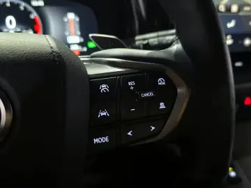 2024 Lexus LM с пробегом 34 598 км