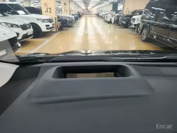 2024 Lexus LM с пробегом 20 000 км