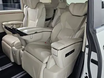 2025 Lexus LM с пробегом 18 252 км