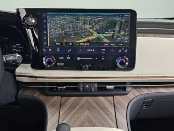 2025 Lexus LM с пробегом 18 252 км