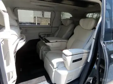 2024 Lexus LM с пробегом 11 300 км