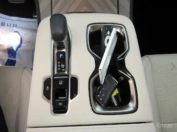 2024 Lexus LM с пробегом 11 300 км