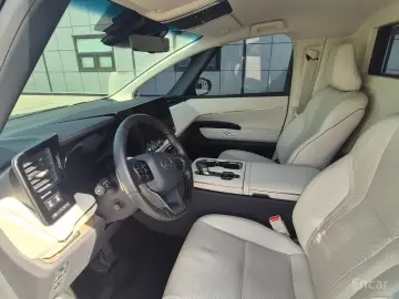 2024 Lexus LM с пробегом 35 768 км