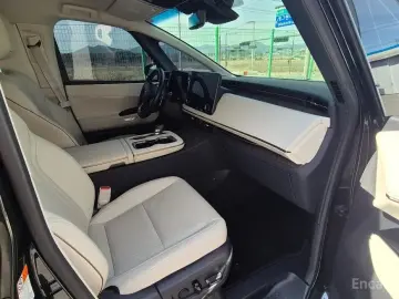 2024 Lexus LM с пробегом 35 768 км