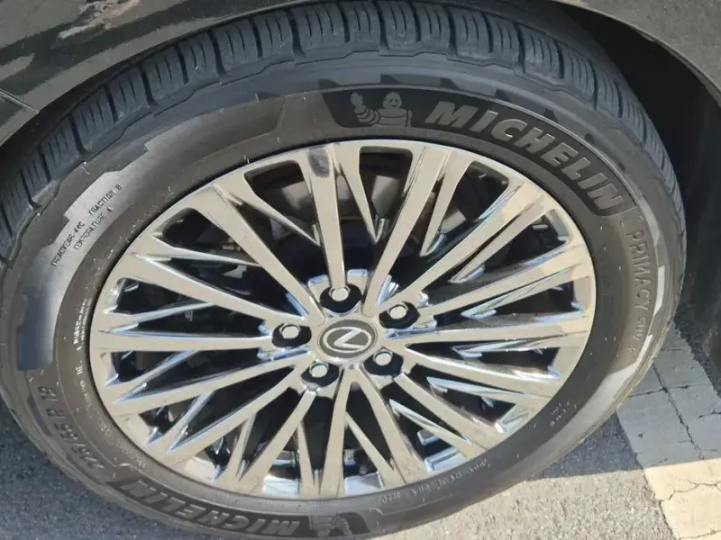 2024 Lexus LM с пробегом 35 768 км