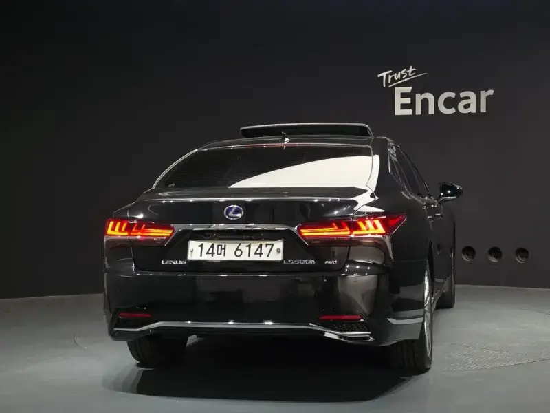 2019 Lexus LS с пробегом 111 138 км