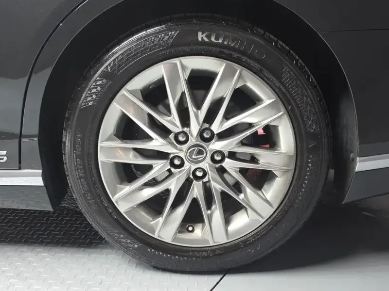 2019 Lexus LS с пробегом 111 138 км