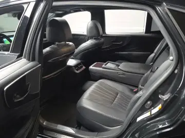 2019 Lexus LS с пробегом 111 138 км