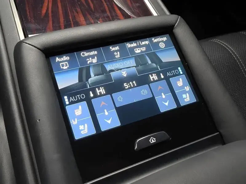 2019 Lexus LS с пробегом 111 138 км