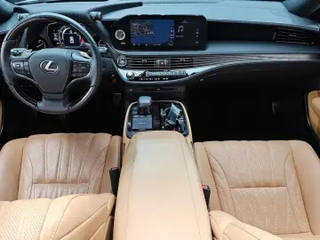 2022 Lexus LS с пробегом 48 100 км