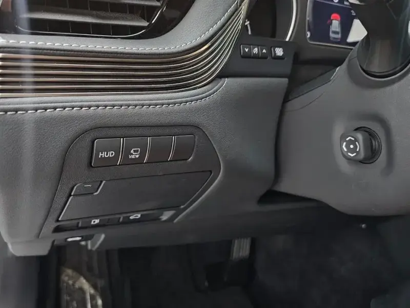 2022 Lexus LS с пробегом 48 100 км