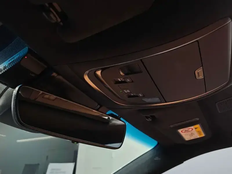 2022 Lexus LS с пробегом 48 100 км