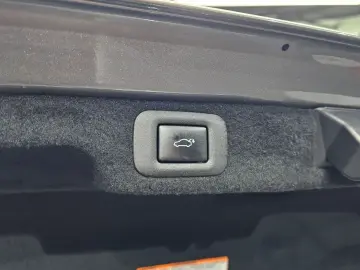 2023 Lexus LS с пробегом 42 802 км