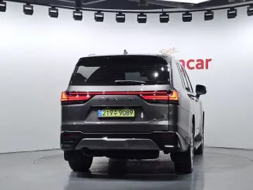 2025 Lexus LX с пробегом 28 561 км
