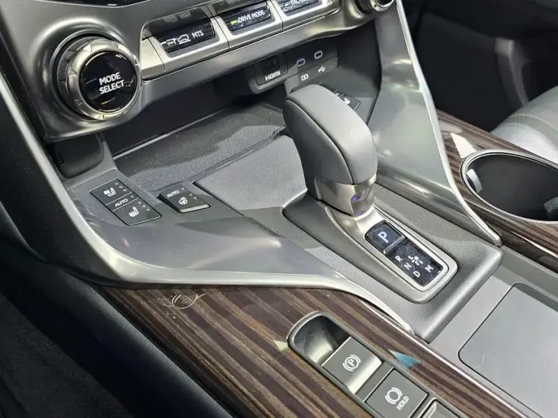 2025 Lexus LX с пробегом 28 561 км