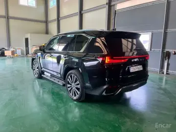2025 Lexus LX с пробегом 60 км