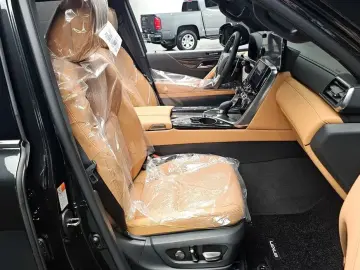 2026 Lexus LX с пробегом 5 км
