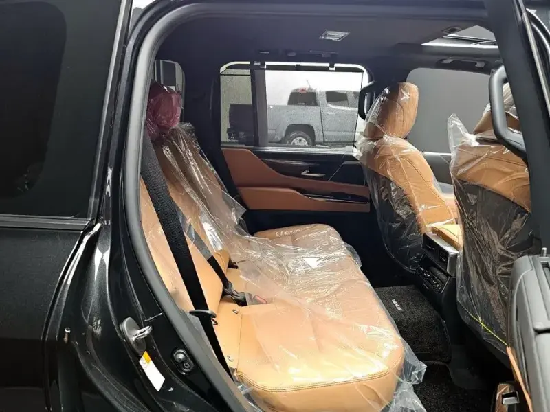 2026 Lexus LX с пробегом 5 км